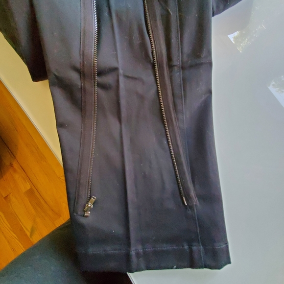 Armani Exchange Pants - Picture 6 of 6